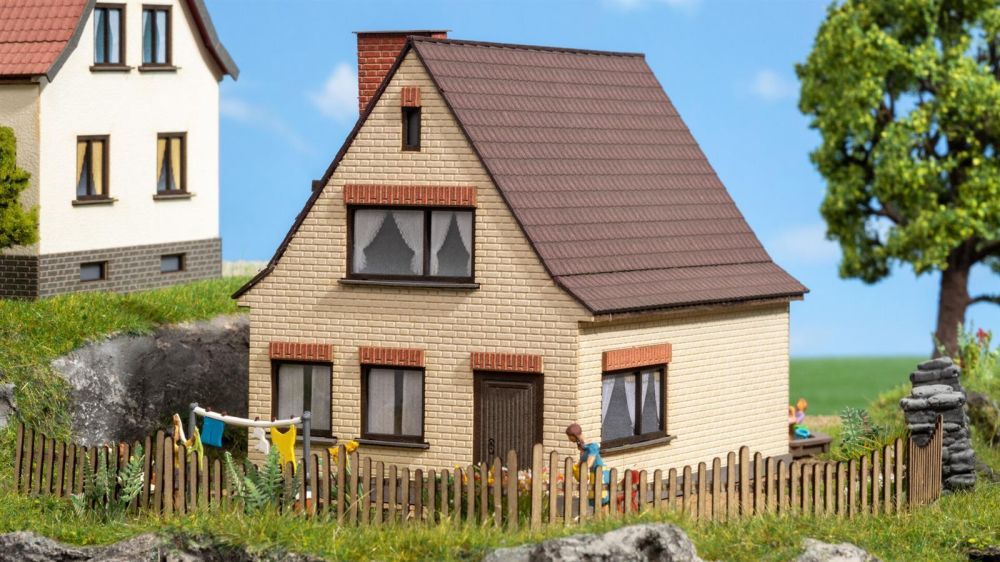Noch 63604: Kleines Siedlungshaus   - für Spur N