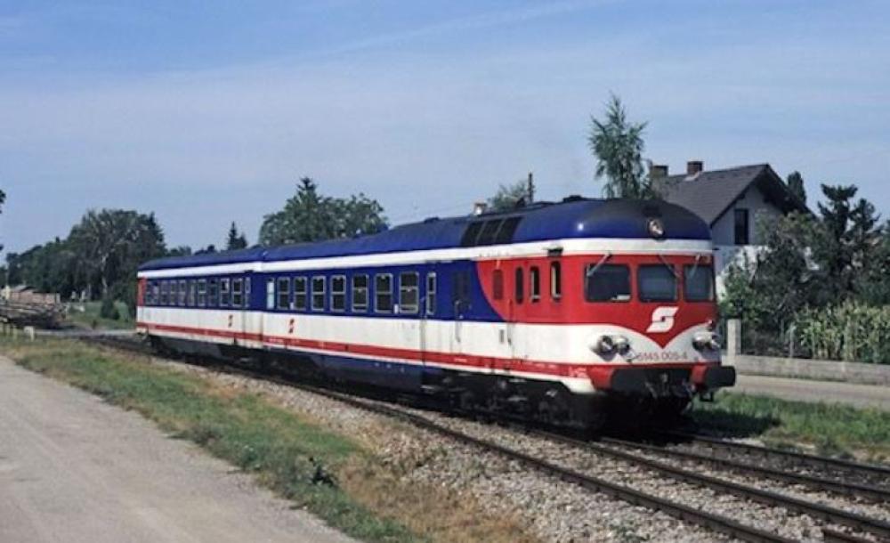 Jägerndorfer 15252: H0 AC 2-teiliger Diesel-Triebwagen 5145.14005, Digital mit Sound, High-End-Edition - mit Innenbeleuchtung, Spur H0 1:87